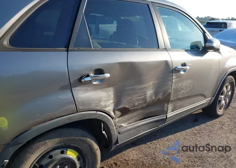 2011 Kia Sorento Lx from USA, damaged, VIN 5XYKT3A17BG186674